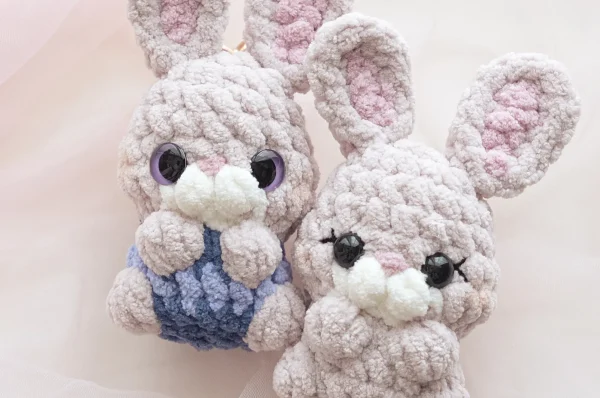amigurumi free bunny crochet pattern keychain