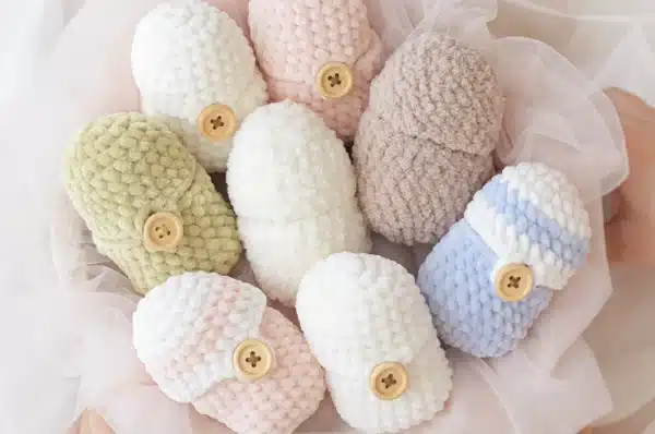Free Hatching Easter Egg Crochet Pattern