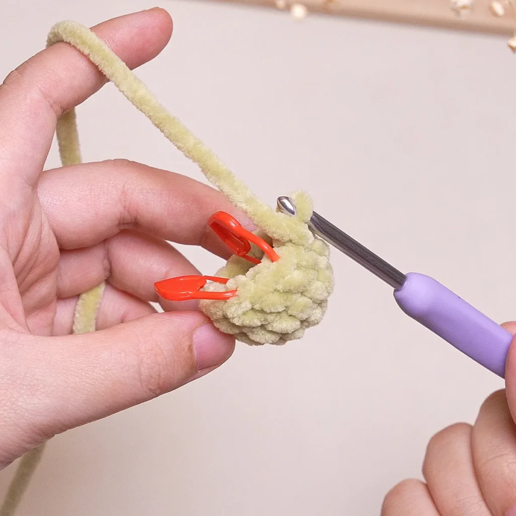 Free Crochet Pattern Cozy Cocoon for Caterpillar Amigurumi Greenfrogcrochet