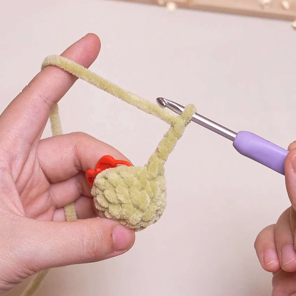 Free Crochet Pattern Cozy Cocoon for Caterpillar Amigurumi Greenfrogcrochet