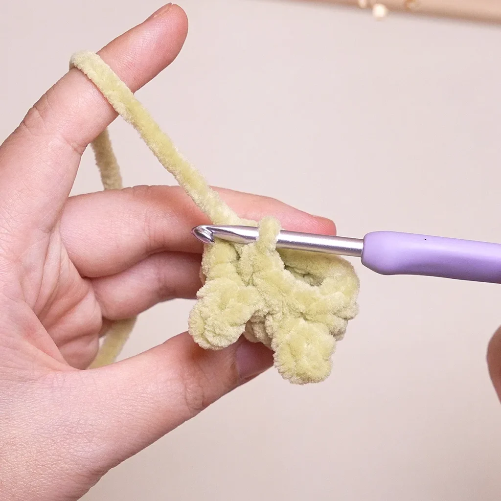 Free Crochet Pattern Cozy Cocoon for Caterpillar Amigurumi Greenfrogcrochet